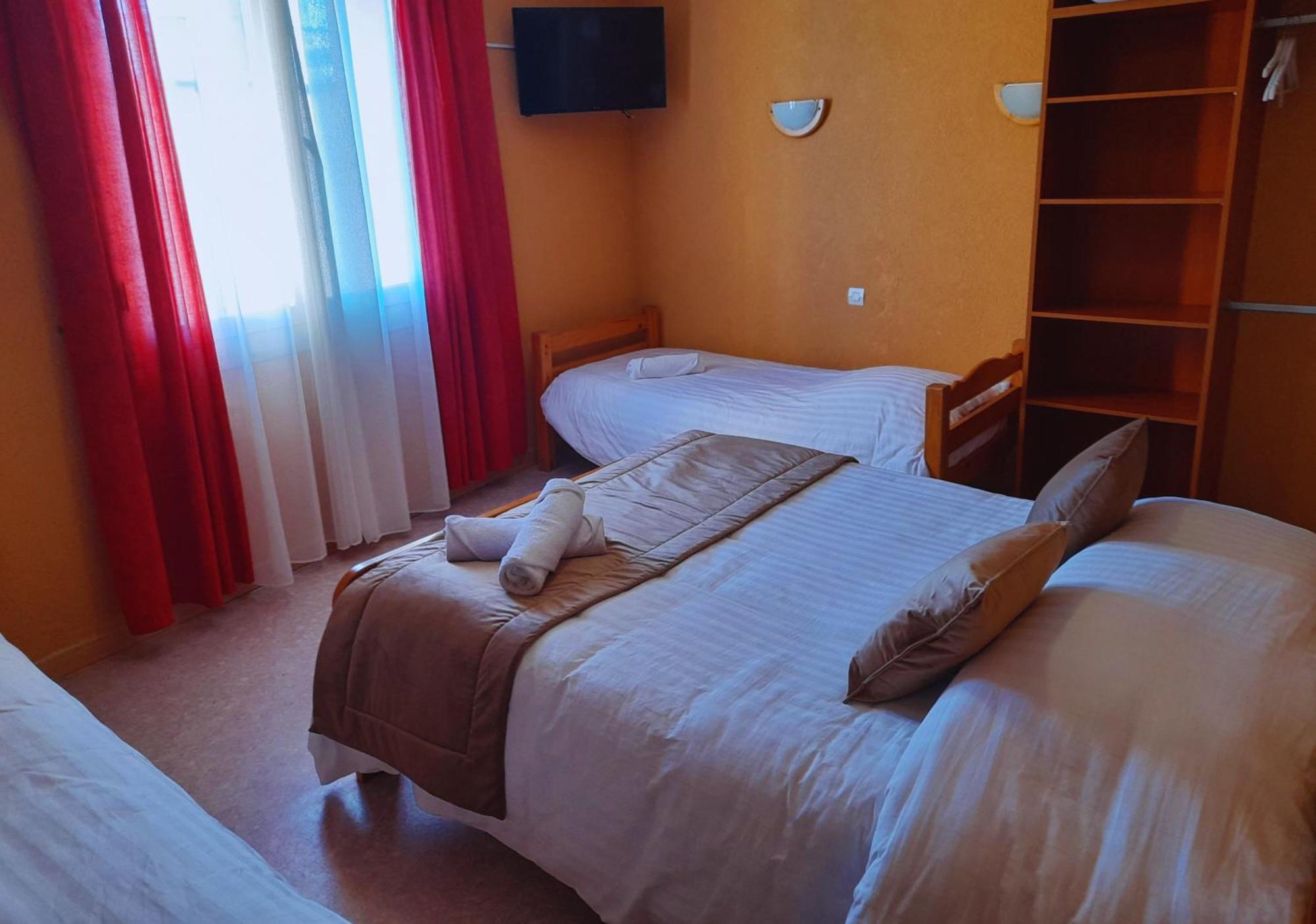 מונט-לואי Le Catalan - Hotel Et Appartements מראה חיצוני תמונה