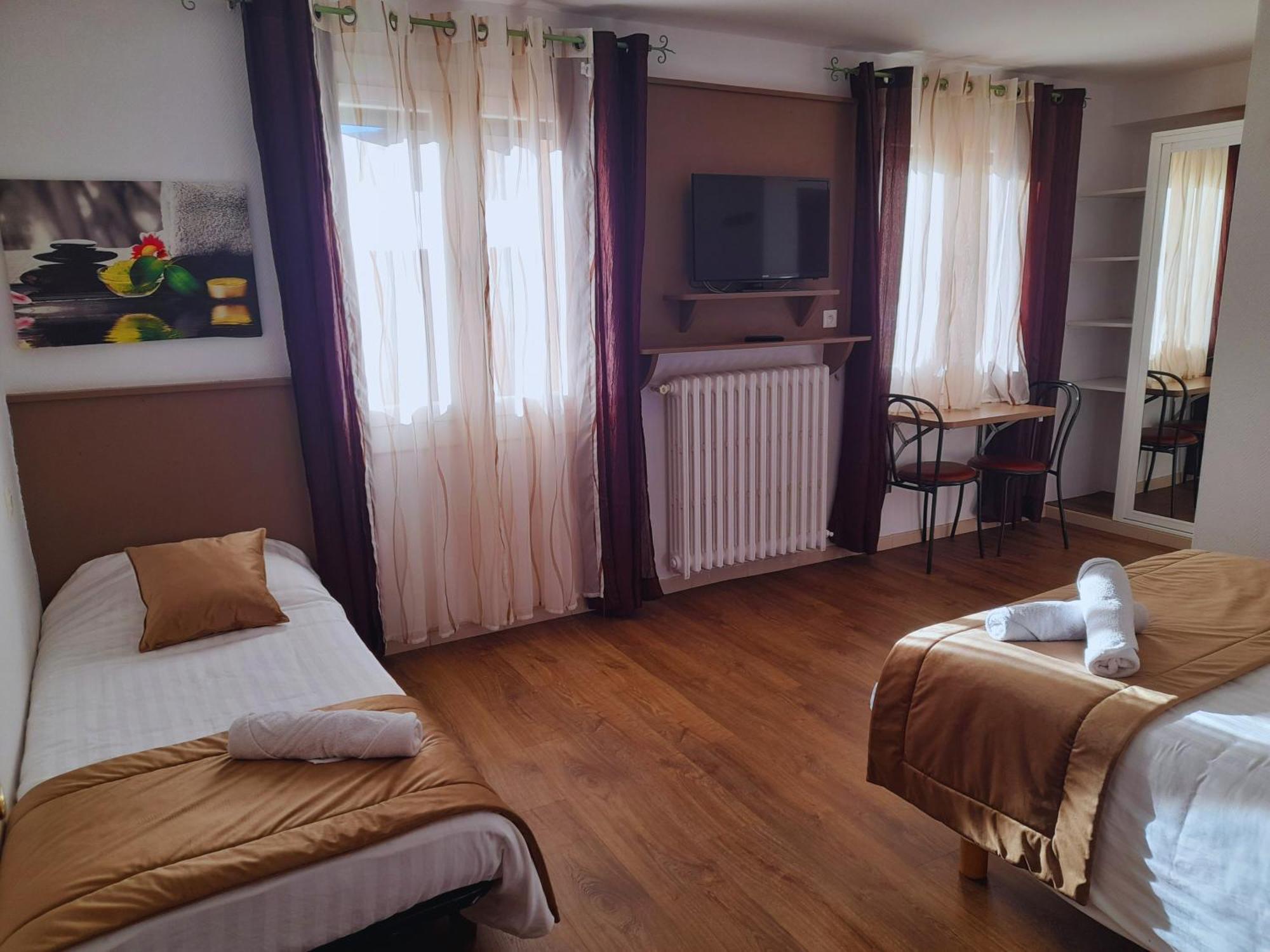 מונט-לואי Le Catalan - Hotel Et Appartements מראה חיצוני תמונה